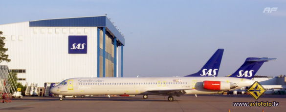 McDonnell Douglas MD-81 (DC-9-81)